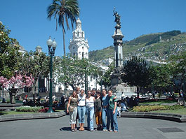 Die Studenten entdecken Quito